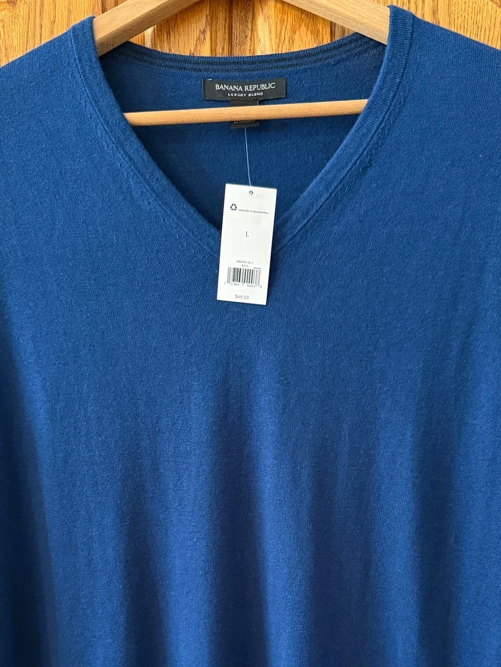 NWT Banana Republic Luxury Blend V-Neck Sweater Silk Cashmere Size Large